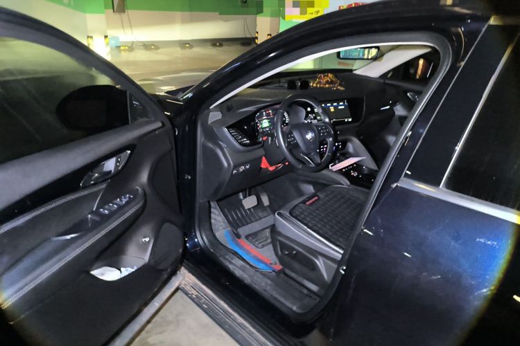 Used Buick Envision 2021 Encore Plus 652T Five-Seat All-Wheel-Drive Luxury Model Driver Seat