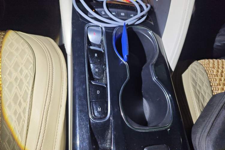 Used Buick Envision 2021 Encore Plus Avenir Aivia 7-Seater Edition Gear Lever