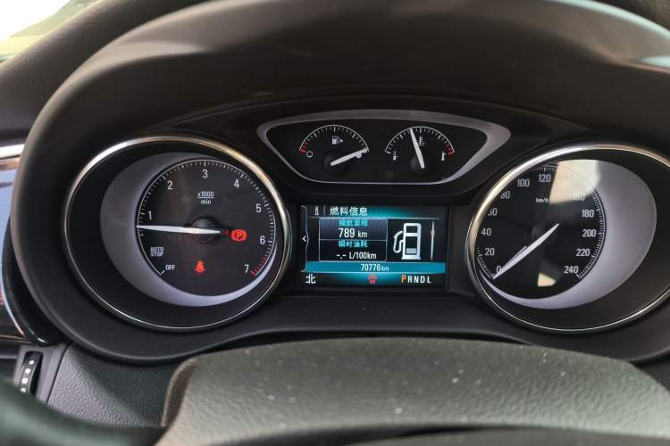 Used Buick Envision 2021 532T Two-Wheel-Drive Elite Version Odometer Close Up