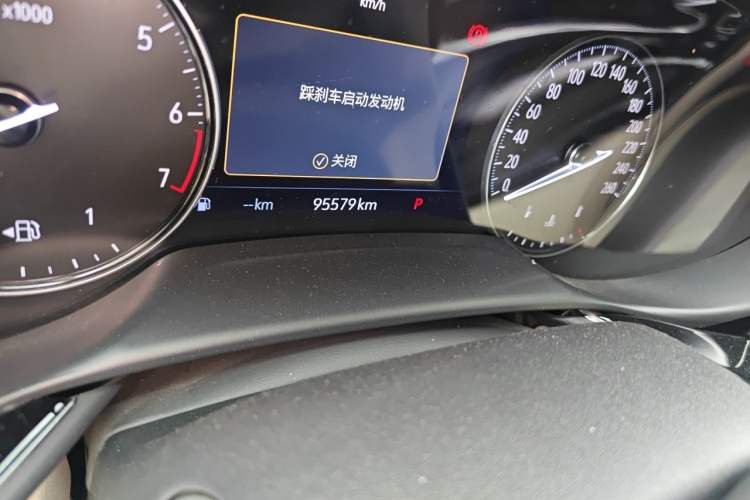 Used Buick Envision 2021 Encore Plus Avenir Aivia 7-Seater Edition Odometer Close Up