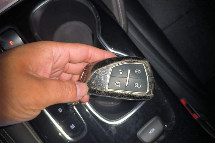 Used Buick Envision 2021 Encore Plus 652T Five-Seat All-Wheel-Drive Luxury Model Vehicle Key