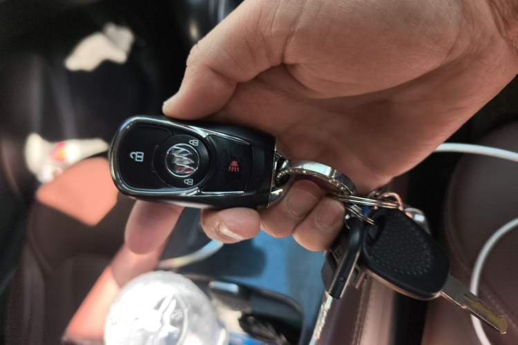 Used Buick Envision 2021 532T Two-Wheel-Drive Elite Version Vehicle Key
