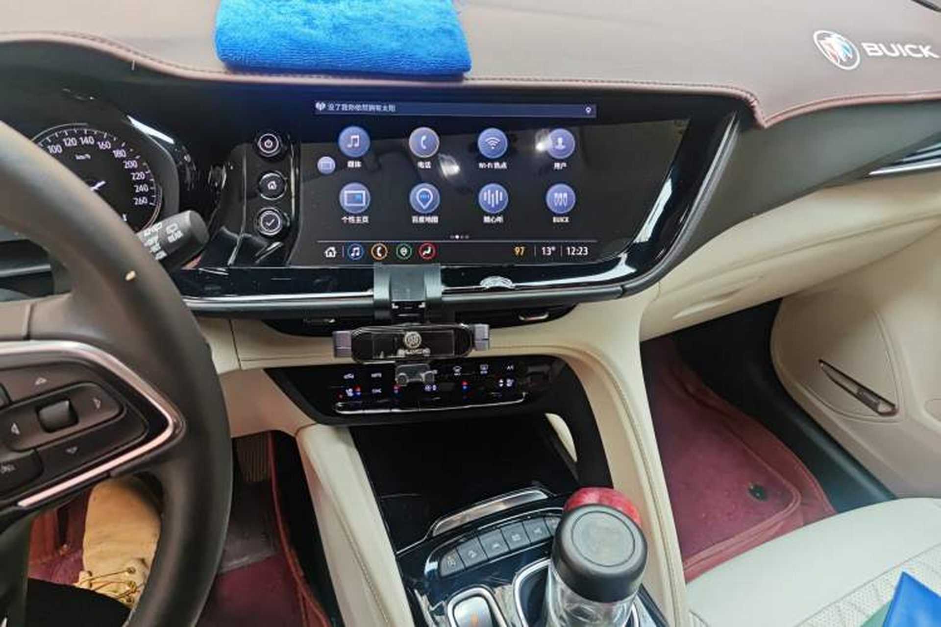 Used Buick Envision 2021 Encore Plus Avenir Aivia 7-Seater Edition Audio And AC Panel
