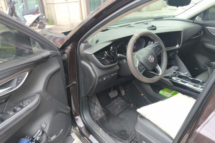 Used Buick Envision 2021 Encore Plus Avenir Aivia 7-Seater Edition Driver Seat