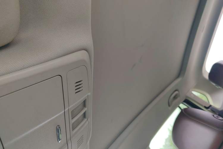 Used Buick Envision 2021 532T Two-Wheel-Drive Luxury Version Headliner