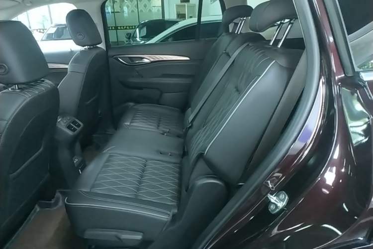 Used Buick Envision 2021 Encore Plus Avenir Aivia 7-Seater Edition Left Rear Seat