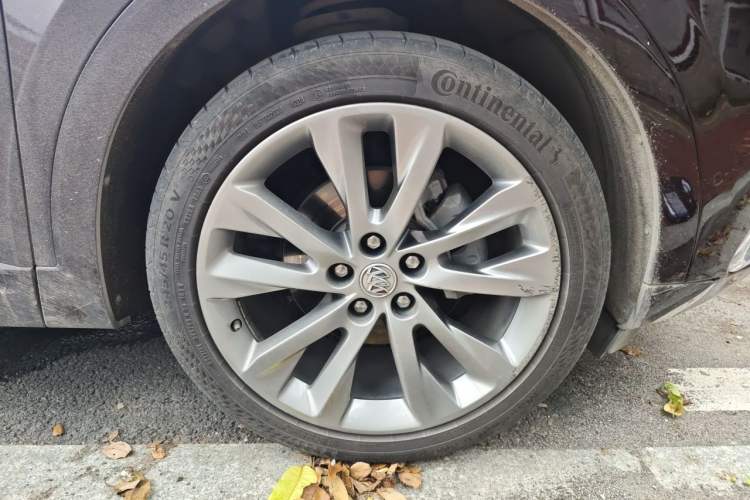 Used Buick Envision 2021 Encore Plus Avenir Aivia 7-Seater Edition Right Front Wheel Hub