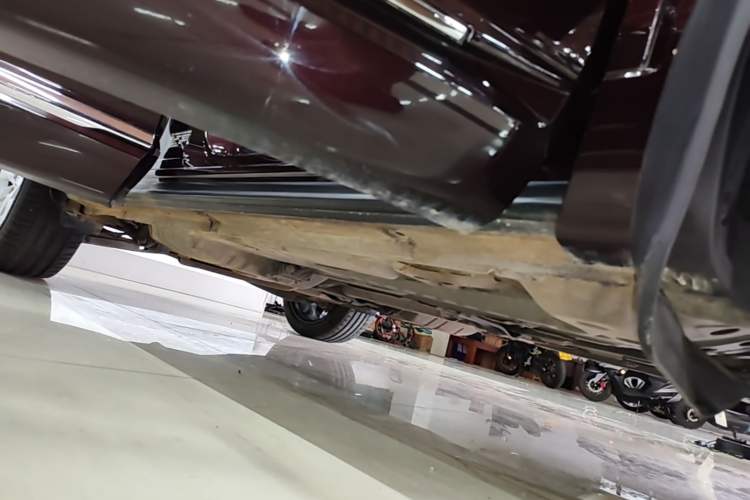 Used Buick Envision 2021 Encore Plus Avenir Aivia 7-Seater Edition Right Side Sill