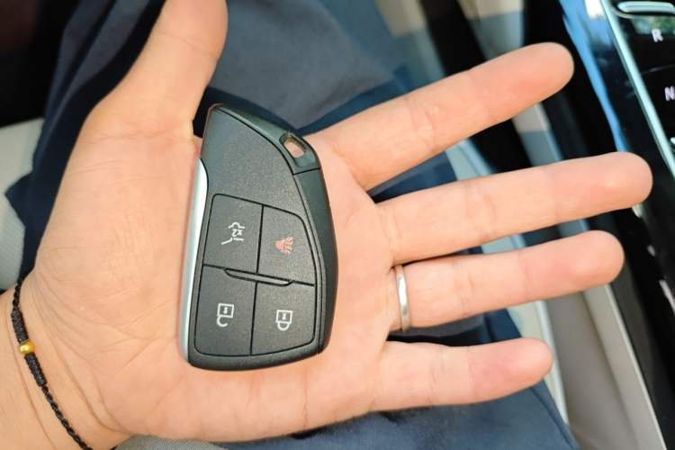 Used Buick Envision 2021 Encore Plus Avenir Aivia 7-Seater Edition Vehicle Key