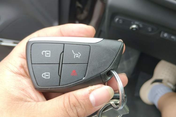 Used Buick Envision 2021 Encore Plus Avenir Aivia 7-Seater Edition Vehicle Key