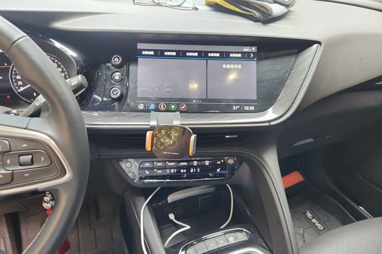 Used Buick Envision 2021 Encore Plus 652T Five-Seat Luxury Model Audio And AC Panel