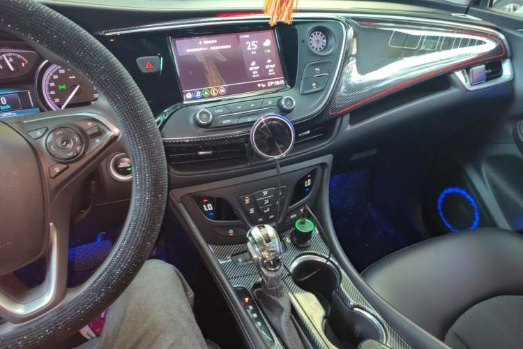Used Buick Envision 2021 532T Two-Wheel-Drive Leading Version Audio And AC Panel