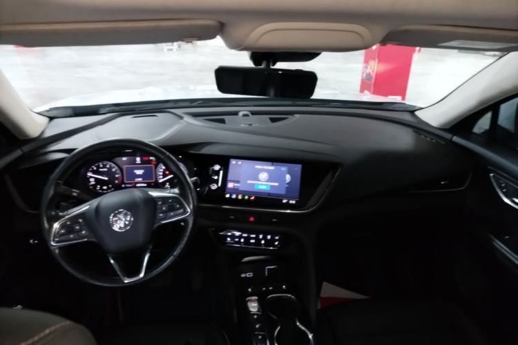 Used Buick Envision 2021 Encore Plus 652T 7-Seat Luxury Model Center Console