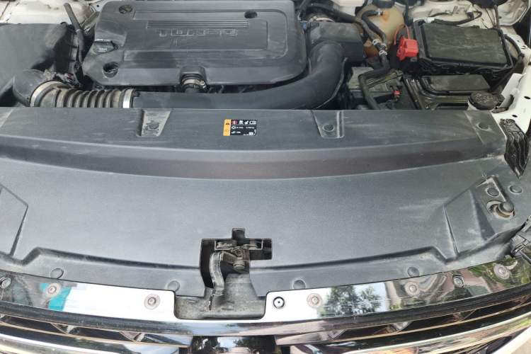 Used Buick Envision 2021 Encore Plus 652T Five-Seat Luxury Model Engine Bay