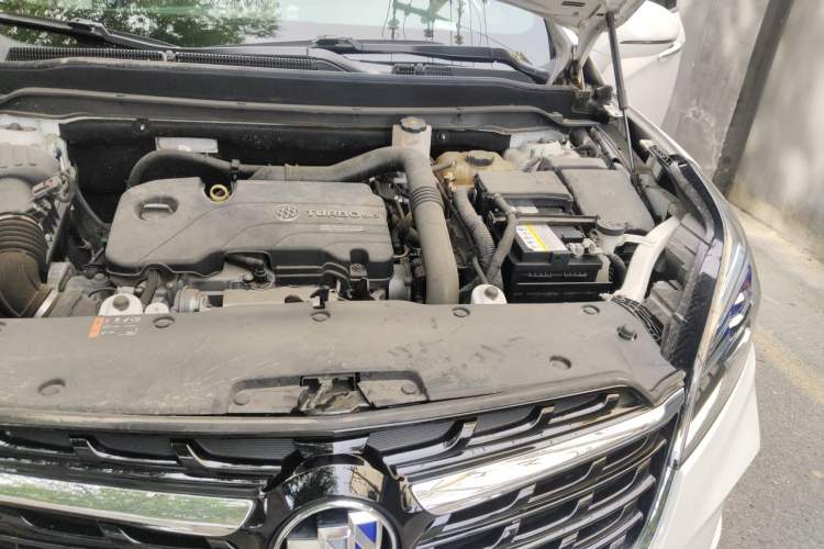 Used Buick Envision 2021 532T Two-Wheel-Drive Luxury Version Engine Bay Left