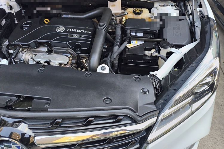 Used Buick Envision 2021 532T Two-Wheel-Drive Luxury Version Engine Bay Left