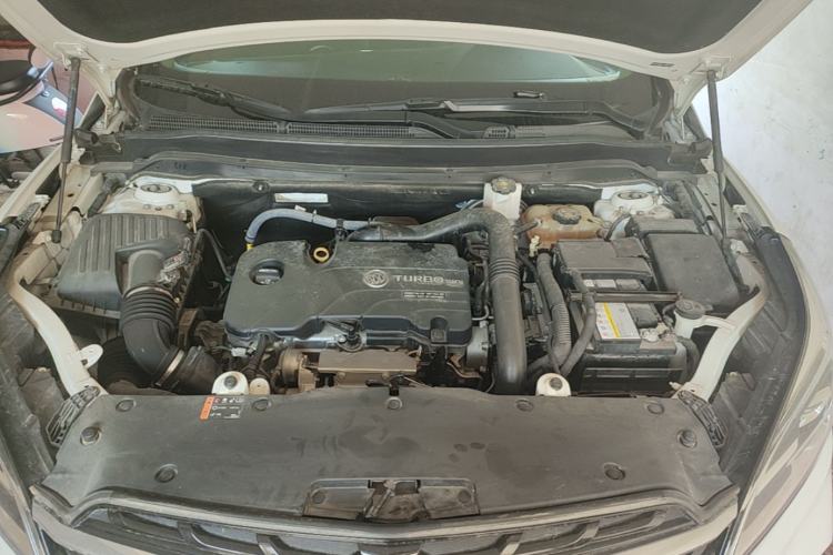 Used Buick Envision 2021 532T Two-Wheel-Drive Elite Version Engine Bay