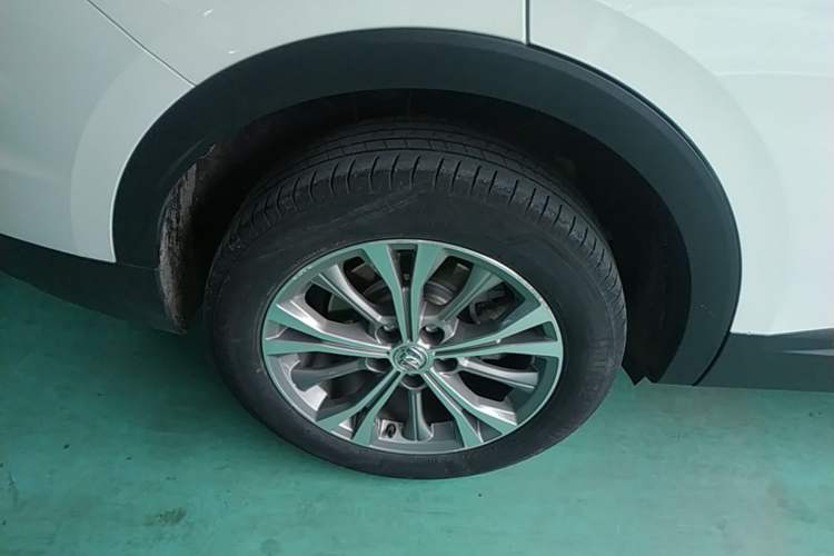 Used Buick Envision 2021 Encore Plus 652T Five-Seat Luxury Model Exterior 5