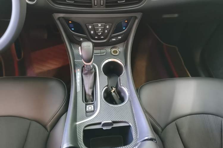Used Buick Envision 2021 532T Two-Wheel-Drive Leading Version Gear Lever