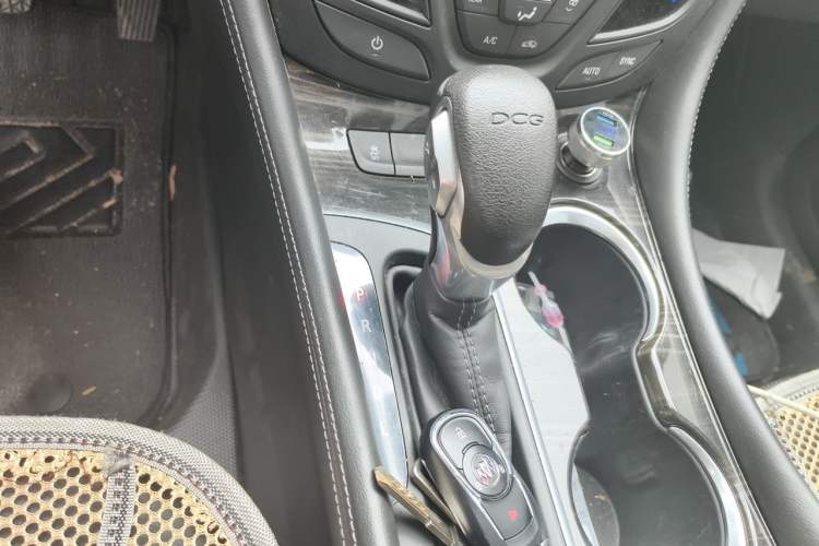 Used Buick Envision 2021 532T Two-Wheel-Drive Leading Version Gear Lever