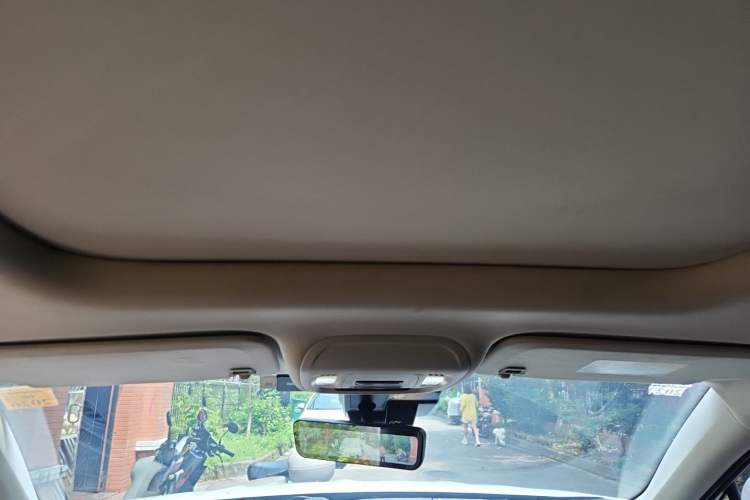 Used Buick Envision 2021 Encore Plus 652T Five-Seat Luxury Model Headliner