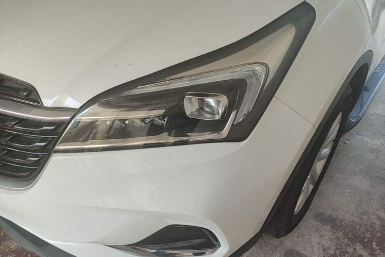 Used Buick Envision 2021 532T Two-Wheel-Drive Elite Version Left Front Headlight