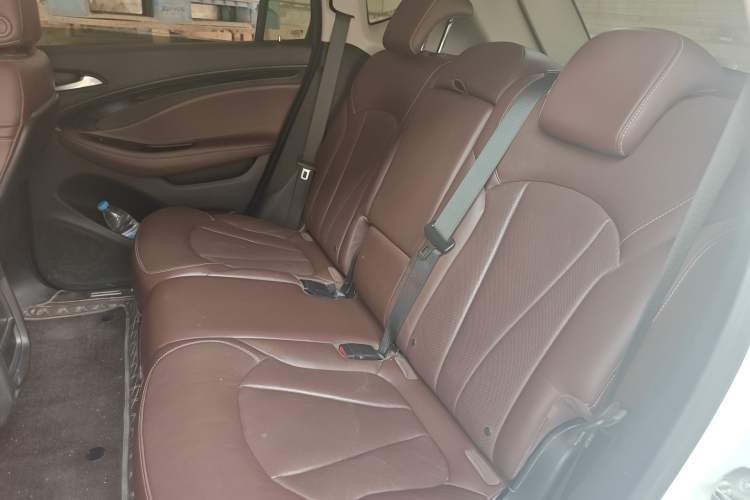 Used Buick Envision 2021 532T Two-Wheel-Drive Luxury Version Left Rear Seat