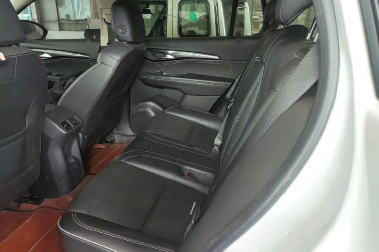 Used Buick Envision 2021 Encore Plus 652T Five-Seat Luxury Model Left Rear Seat