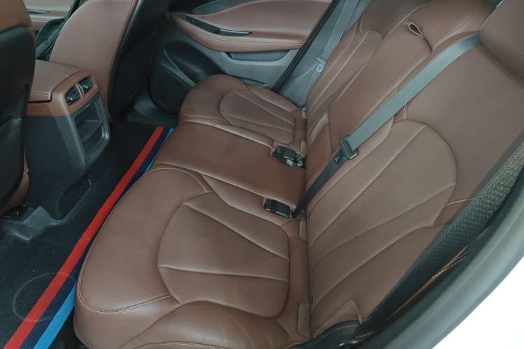 Used Buick Envision 2021 532T Two-Wheel-Drive Luxury Version Left Rear Seat