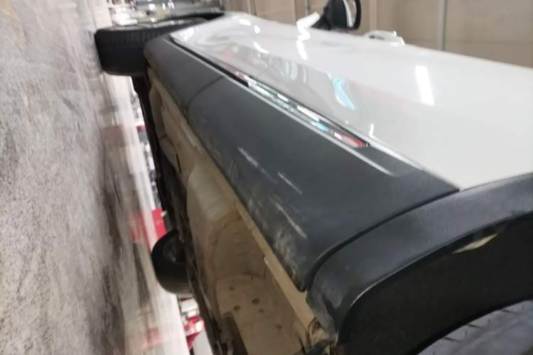 Used Buick Envision 2021 Encore Plus 652T 7-Seat Luxury Model Left Side Sill