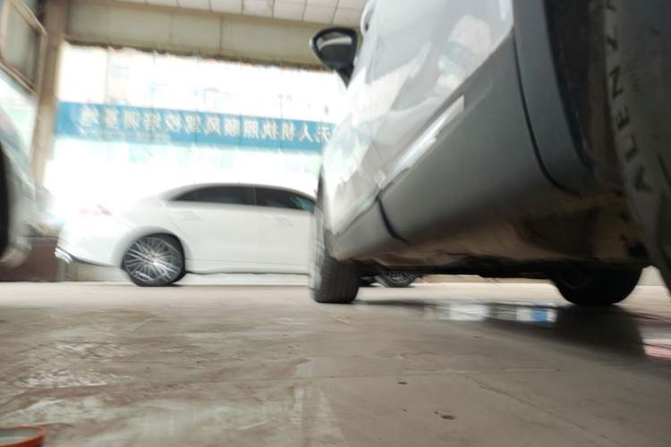 Used Buick Envision 2021 Encore Plus 652T Five-Seat Luxury Model Left Side Sill