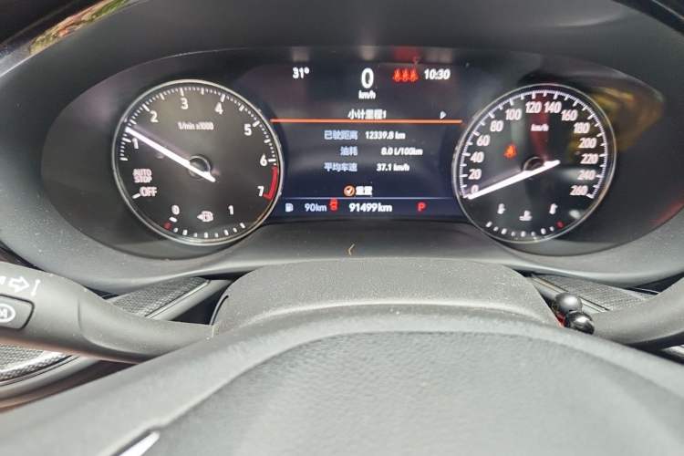 Used Buick Envision 2021 Encore Plus 652T Five-Seat Luxury Model Odometer Close Up