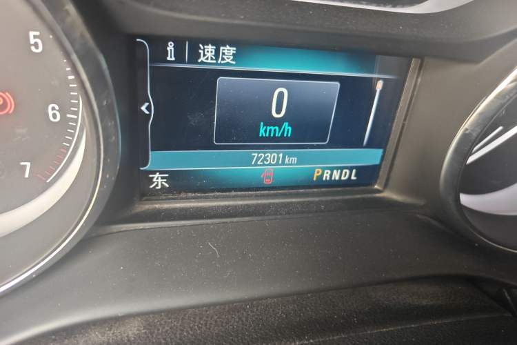 Used Buick Envision 2021 532T Two-Wheel-Drive Luxury Version Odometer Close Up