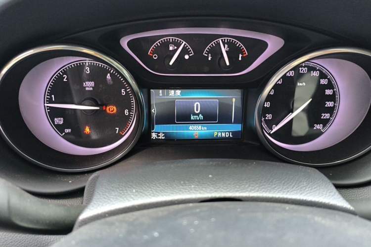 Used Buick Envision 2021 532T Two-Wheel-Drive Luxury Version Odometer Close Up