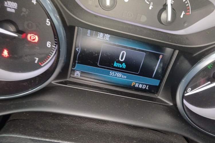 Used Buick Envision 2021 532T Two-Wheel-Drive Elite Version Odometer Close Up