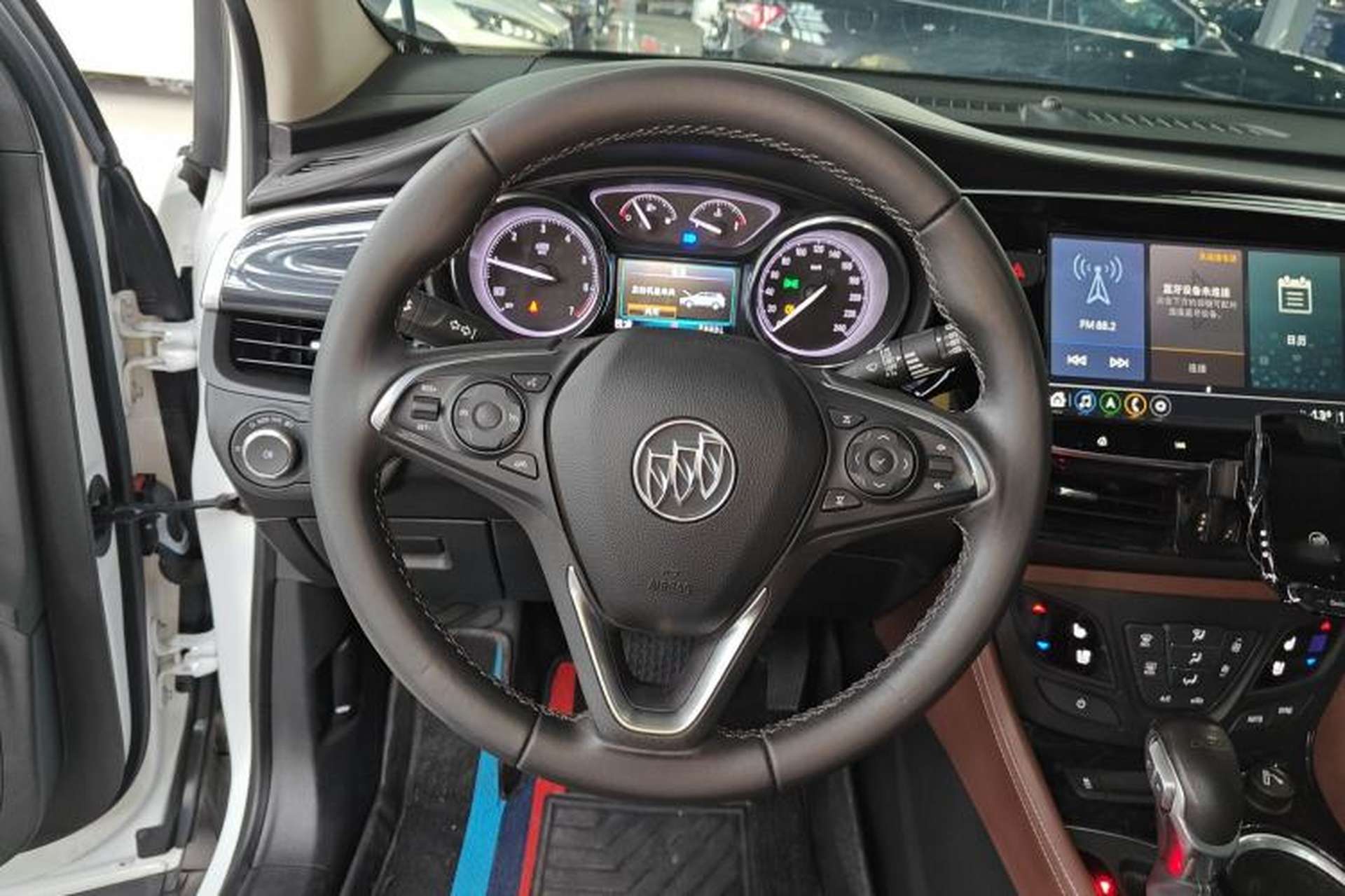 Used Buick Envision 2021 532T Two-Wheel-Drive Luxury Version Steering Wheel