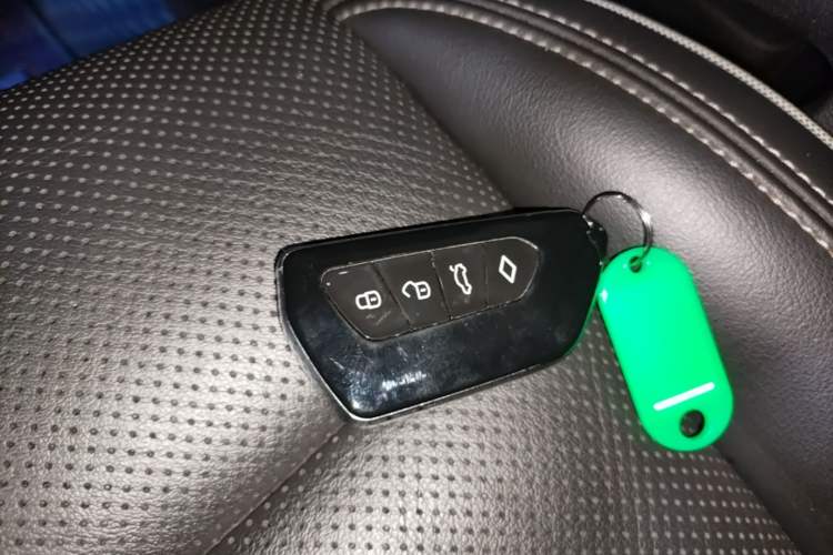 Used Buick Envision 2021 Encore Plus 652T 7-Seat Luxury Model Vehicle Key