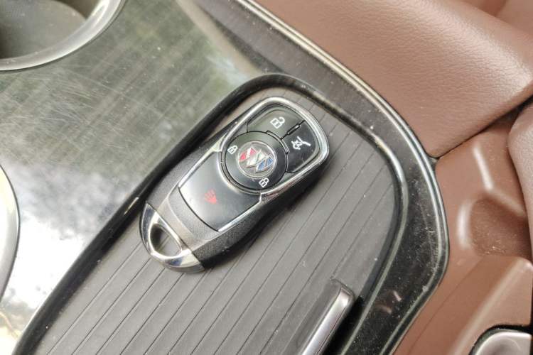Used Buick Envision 2021 532T Two-Wheel-Drive Luxury Version Vehicle Key