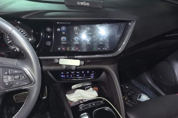 Used Buick Envision 2022 Encore S GS Two-Wheel Drive Smart & Sporty Model Audio And AC Panel
