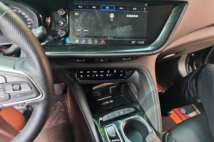 Used Buick Envision 2022 Facelift Encore S 552T Two-Wheel-Drive Luxury Model Audio And AC Panel