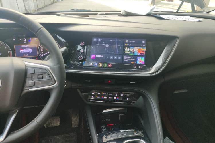 Used Buick Envision 2022 Encore Plus 652T Five-Seat Luxury Model Audio And AC Panel