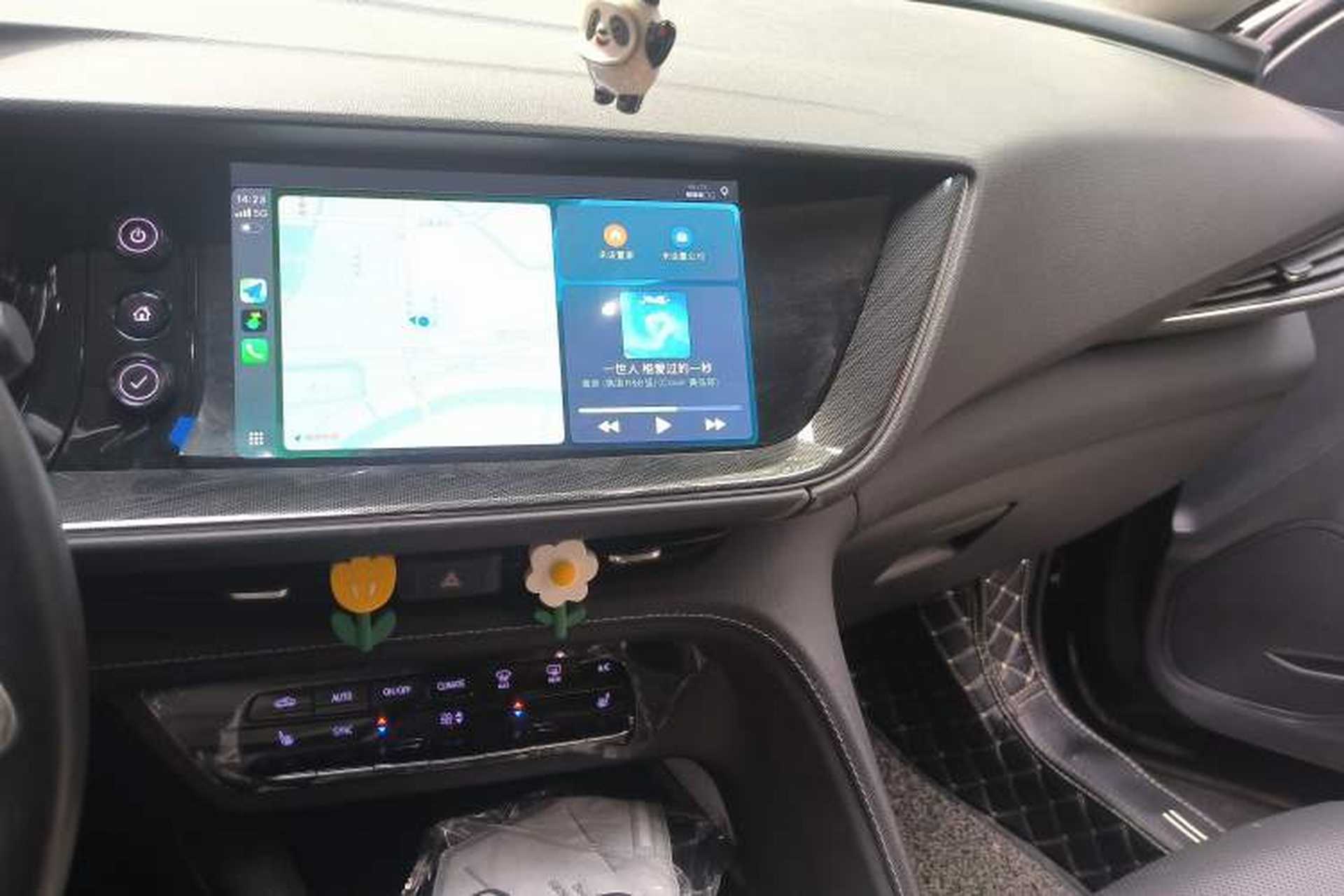 Used Buick Envision 2022 Encore S GS Two-Wheel Drive Smart Sport Model Audio And AC Panel