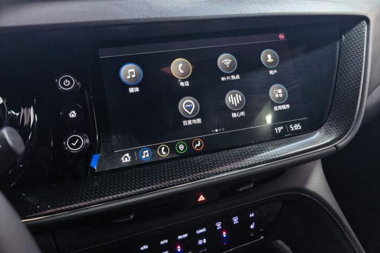 Used Buick Envision 2022 Encore Plus 652T Five-Seat Luxury Model Audio And AC Panel