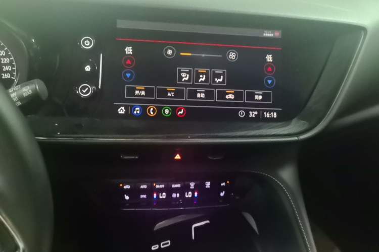 Used Buick Envision 2022 Encore S 552T Two-Wheel-Drive Luxury Model Audio And AC Panel