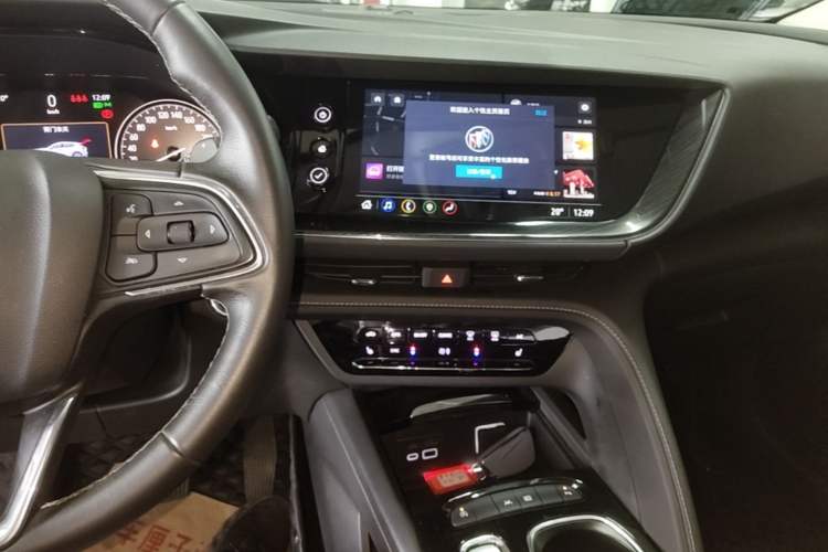 Used Buick Envision 2022 Facelift Encore S 552T Two-Wheel-Drive Luxury Model Audio And AC Panel
