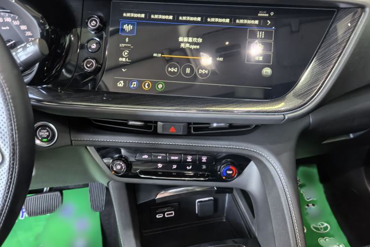 Used Buick Envision 2022 Facelift Encore S 552T Two-Wheel Drive Elite Model Audio And AC Panel