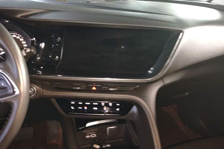 Used Buick Envision 2022 Facelift Encore S 552T Two-Wheel-Drive Luxury Model Audio And AC Panel