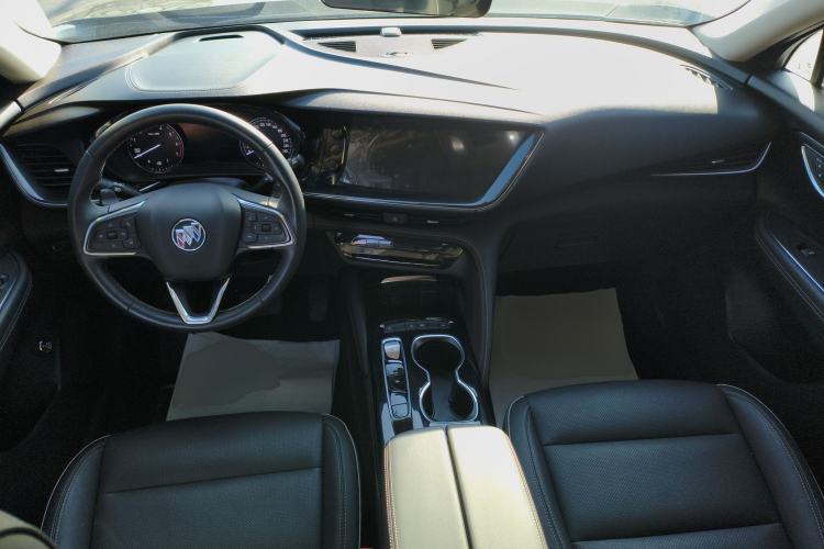Used Buick Envision 2022 Encore Plus 652T Five-Seat Luxury Model Center Console