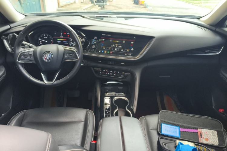 Used Buick Envision 2022 Facelift Encore S 552T Two-Wheel-Drive Luxury Model Center Console
