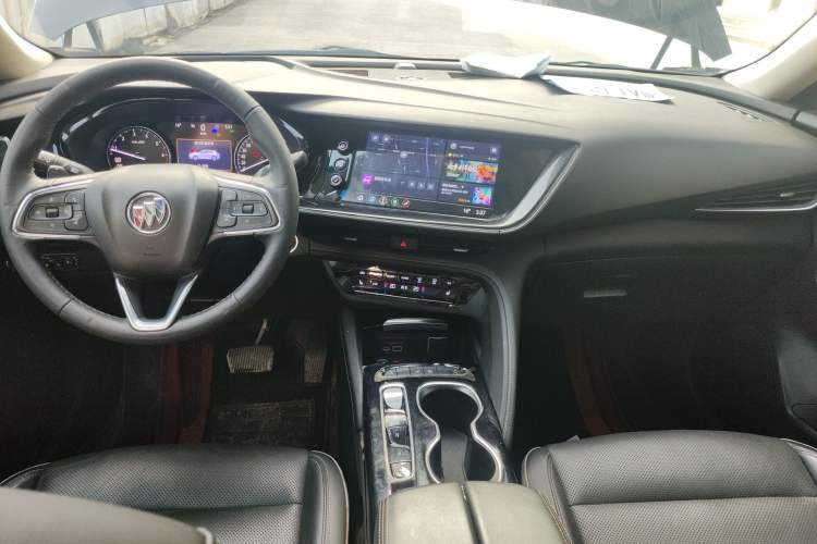 Used Buick Envision 2022 Encore Plus 652T Five-Seat Luxury Model Center Console